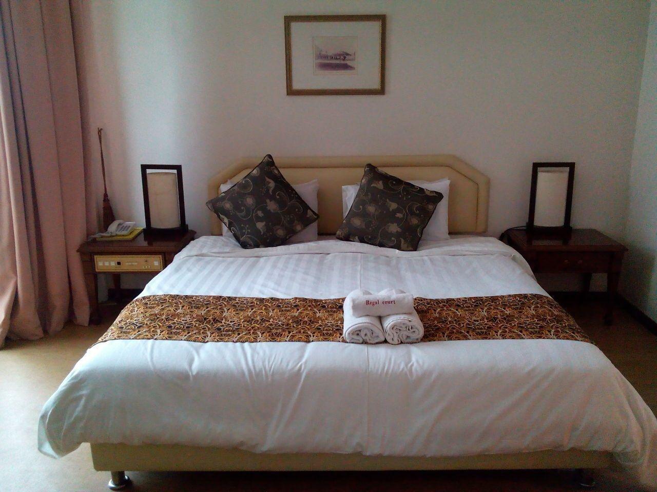 Regal Court Hotel Kuching Exterior photo